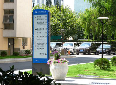 崇仁哪些因素影响宣传栏的制作？